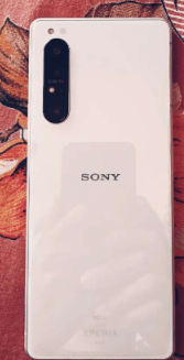 Sony Xperia 1 i