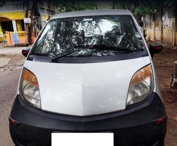 tata nano (2012)
