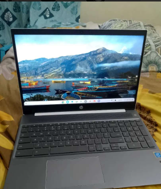 HP CHROMEBOOK - big screen, B&O speaker ,4/64gb
